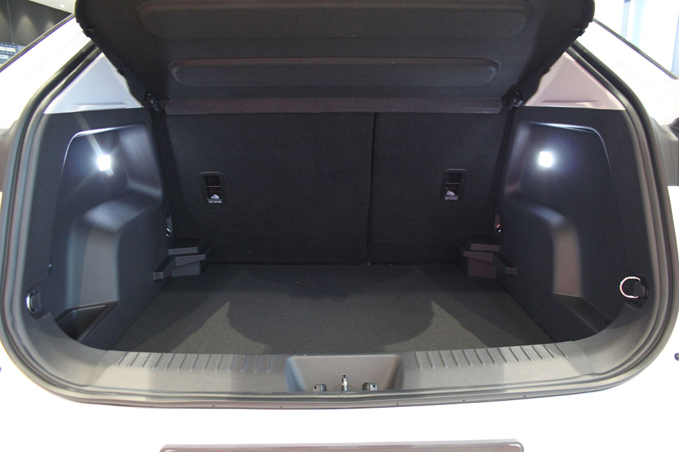 Omoda C5 , белый