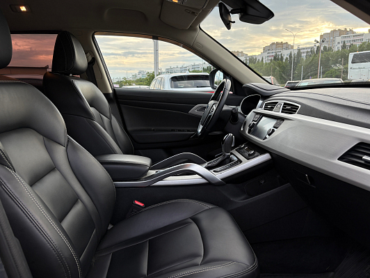 Geely Atlas Luxury, 2020 года, пробег 111800 км