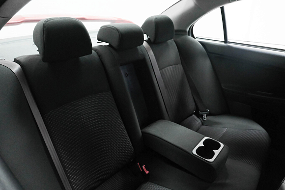 Mitsubishi Lancer, 2011 года, пробег 256000 км