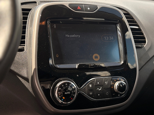 Renault Kaptur Play, 2019 года, пробег 65999 км