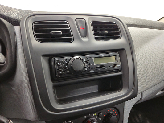 Renault Logan Access, 2014 года, пробег 170411 км