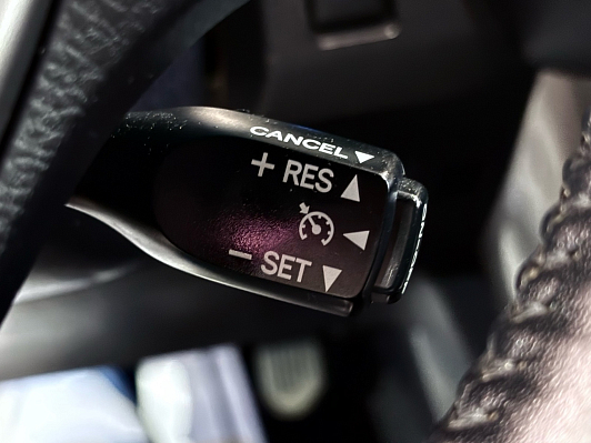 Toyota RAV4 25th Anniversary, 2019 года, пробег 150000 км