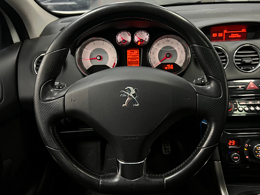 Peugeot 308 Allure, 2012 года, пробег 130000 км